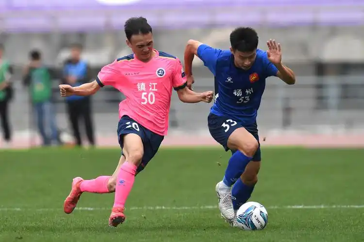 欧冠对决：勒沃库森 VS 曼城